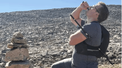 Copertina di “9 volte su 10 riprenderei la stessa decisione”: si trafigge con il bastone da trekking a 4.000 metri, infermiere 32enne scende a piedi per 16 km con il corpo infilzato per non pagare l’elisoccorso