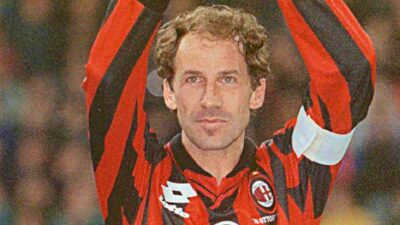 Copertina di Franco Baresi, la storia del bambino rimasto orfano che il Milan adottò: così l’ultimo libero del calcio italiano è diventato leggenda