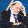 Copertina di Scarpinato:  il doppio standard  a destra