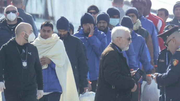 Il “modello Albania” di Meloni, ma il Cpr ha i numeri sballati: 500 mila euro per ogni migrante espulso