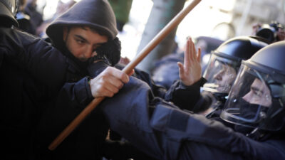 Copertina di La Spagna vuole sanzionare i giornalisti che fanno inchieste: il caso de La Directa e dei poliziotti infiltrati nelle associazioni indipendentiste