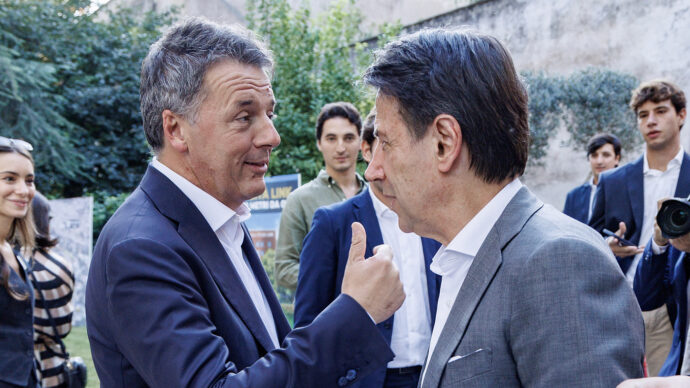Armi all’Ucraina, Renzi: “Non condivido Conte, ma siamo pronti alle primarie”. Tajani: “Schlein dica con chi sta”