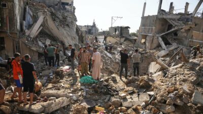 Copertina di Gaza, l’accordo per il disarmo di Hamas è già in bilico. Israele: “Non rispecchia la nostra posizione. Non ci ritireremo”. Raid sulla Striscia: 19 morti