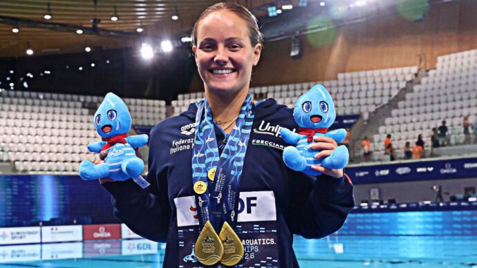 Europei di nuoto, Chiara Pellacani è già la regina di Parigi: 2 ori in 2 ore. Meglio di lei solo Tania Cagnotto: “Provo a scrivere la mia storia”