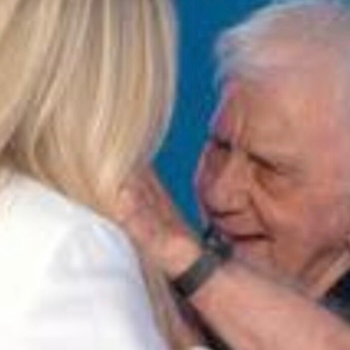Don Mazzi morto, il cordoglio dei vip da Mara Venier a Renato Zero: “Perdo il mio secondo padre”, “Ha salvato tante vite, un faro nelle notti di sofferenza”