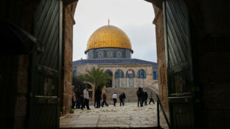 Copertina di “Gli estremisti israeliani vogliono occupare la Spianata delle Moschee”: la Giordania convoca una riunione d’emergenza dei Paesi arabi e musulmani