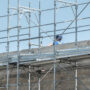 Copertina di Operaio muore nel Bresciano mentre lavora in cantiere nelle ore più calde: indagati i vertici dell’impresa