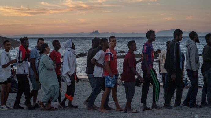 Ceuta, iniziata la riunione straordinaria dei ministri dell’Ue: sul tavolo tre lettere e lo scontro tra Roma e Madrid