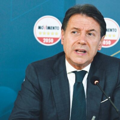 Copertina di Conte vede Schlein:  un pranzo da tregua  e risoluzione unitaria
