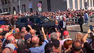 Copertina di Addio a Baresi, fischi e contestazioni a Scaroni e Cardinale ai funerali: “Vattene”, “Buu” – Video
