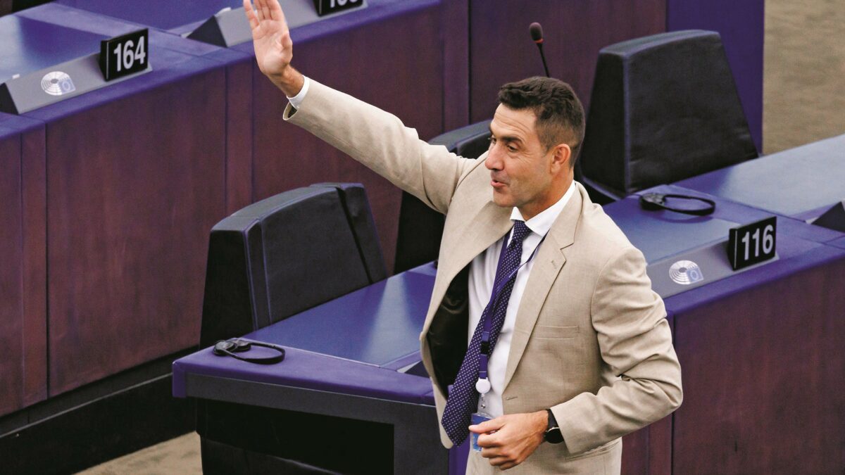 Vannacci: da Salvini all’Afd un generale a Bruxelles