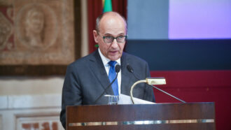 Il leghista anti-euro Bagnai approda all’Antitrust: i presidenti delle Camere lo nominano componente dell’authority per la concorrenza