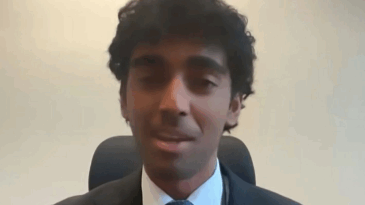 Nathan Thomas è il più giovane docente universitario al mondo, a 18 anni batte un record di tre secoli: “Non penso all’età, ma ad aiutare gli studenti”