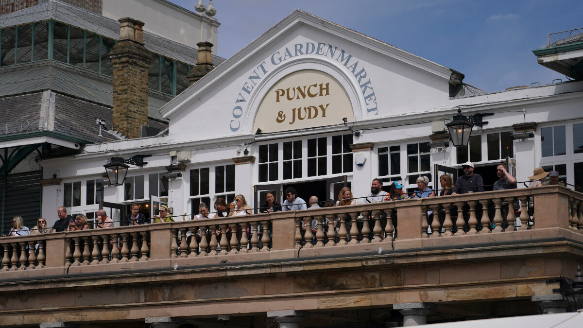 https://st.ilfattoquotidiano.it/wp-content/uploads/2026/08/05/covent-garden-1200x675.jpg