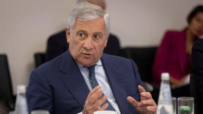 Copertina di Convention FI Milano: Tajani   vuole invitare  il leader dei 5S