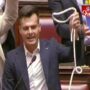 Copertina di Il deputato vannacciano Ziello sventola un cappio: “E’ il riarmo di Safe che stringe il collo dell’Italia”