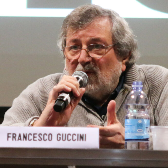 Francesco Guccini morto, esce a settembre il romanzo postumo “Calde le pere”: “È nato da un brogliaccio di cui mi ha parlato un mio amico, che ne ricavò anche un cabaret”
