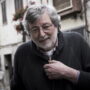 Copertina di Addio a Francesco Guccini: la voce che per oltre 50 anni ha intrecciato musica, letteratura e impegno civile