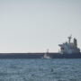 Copertina di Ucraina, Bild: “Una nave cargo tedesca colpita da droni russi vicino a Odessa”