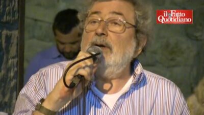 Copertina di Quando Guccini disse: “Berlusconi vincerà ancora e io mi dimetterò da italiano” – Video