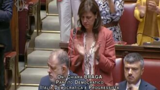 Copertina di Morto Francesco Guccini, la Camera lo ricorda con un lungo applauso: “Ora una commemorazione a settembre”