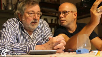 Copertina di Quando Guccini disse no a Giorgia Meloni: “Mi invitò ad Atreju, rifiutai con cortesia. Poi mi ha infamato”. Su La7