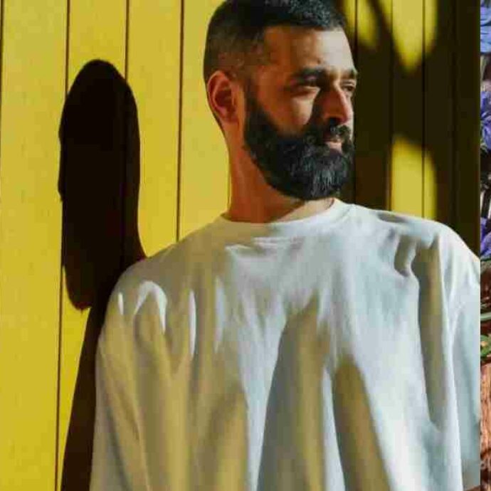 “Mio padre era uomo violento, che alzava le mani sui figli e sua moglie. Ha quasi strangolato mio fratello perché non l’ha salutato, aveva le cuffie”: così Sarvish Waheed