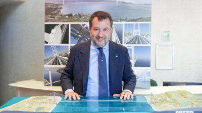 Copertina di Il Consiglio Lavori pubblici dà l’ok al Ponte: Matteo freme