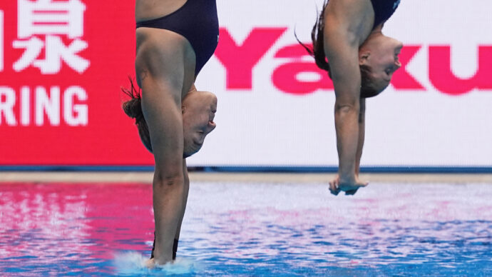 Chiara Pellacani non si ferma più: quinto oro su 5 gare. L’en plein arriva insieme a Elisa Pizzini nei 3 metri sincro