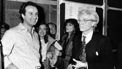 Copertina di “Andy Warhol al ristorante prese un biglietto da 20 dollari, lo fece a pezzi, li appiccicò su un piatto e lo dedicò a Enrico”: parla Silvana Coveri, sorella dello stilista