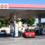Copertina di Carburanti, dopo il caro prezzi esplode il caso della benzina adulterata. Opposizioni e consumatori: “Ora anche la beffa, il governo si svegli”