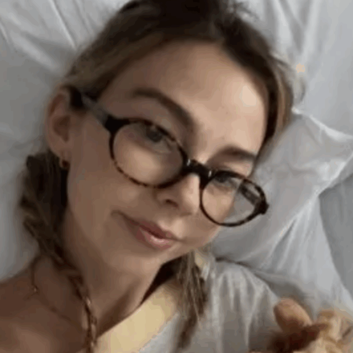 È morta Sydney Towle, la creator digitale 26enne aveva scelto di condividere la sua vita con una rara forma di cancro