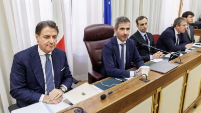 Copertina di Da Conte in Commissione Covid ho sentito solo un comizio: così è inutile