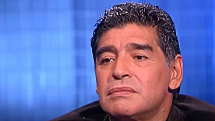 Maradona, testimonianza choc del massaggiatore: “Non voleva alzarsi dal letto, non voleva mangiare, non voleva lavarsi e nessuno interveniva”