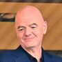 Copertina di Infantino chiede aiuto ai fedelissimi: ora c’è anche chi torna a sostenerlo pubblicamente. “Modello di governance trasparente”