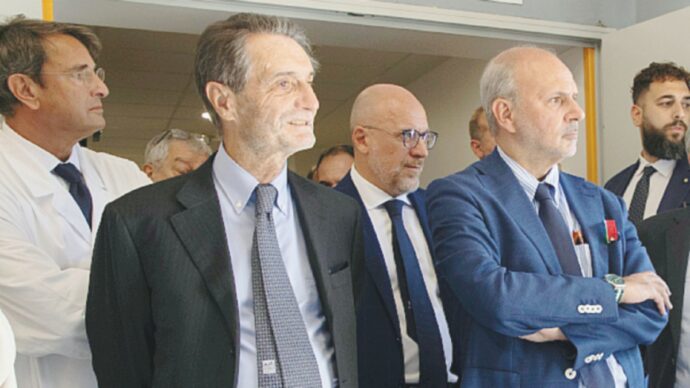 Fontana vs Schillaci: destra divisa sulle pagelle di cura ministeriali. Polemica tra la Regione Lombardia (Lega) e il Governo ‘amico’