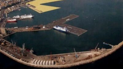 Copertina di Record longevità Meloni farà festa  a Bari tra cantieri   e Caparezza
