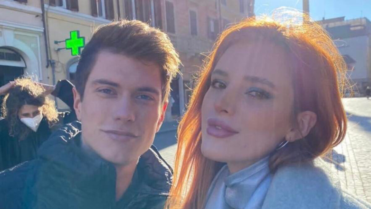 “Mi ha tradita per anni, l’ho scoperto grazie a un cameriere italiano che mi ha tradotto i messaggi”: le rivelazioni di Bella Thorne su Benjamin Mascolo