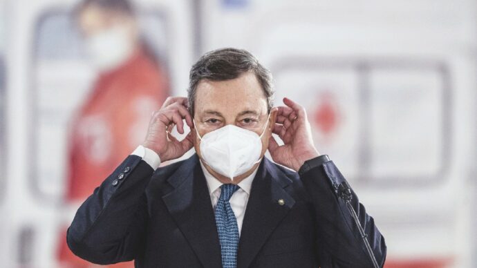 Vaccini, Green pass e Figliuolo, ma la Commissione Covid continua a ignorare Draghi