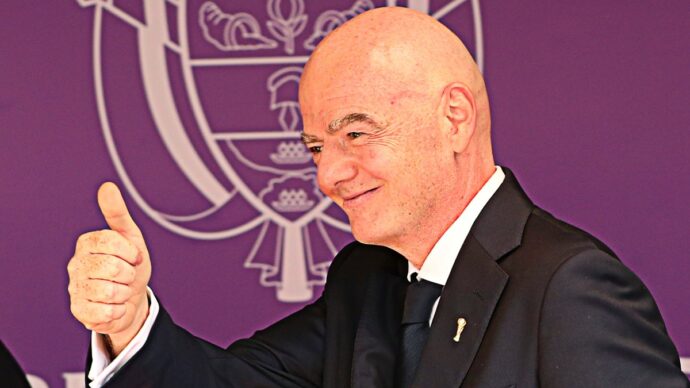 Bufera su Infantino, la Fifa ora lo protegge: “Non tolleriamo processi. Evidente che qualcuno voglia minare noi e il presidente”