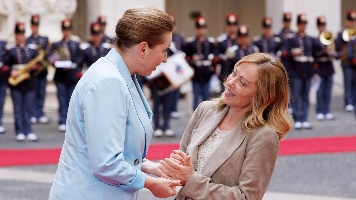 https://st.ilfattoquotidiano.it/wp-content/uploads/2026/08/10/Mette-Frederiksen-Giorgia-Meloni-3.jpg