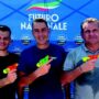 Copertina di Le tessere, i gadget e i compiti: spot elettorali pure in spiaggia