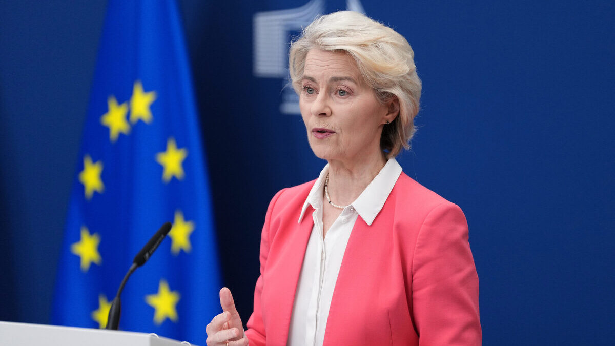 https://st.ilfattoquotidiano.it/wp-content/uploads/2026/08/10/von_der_leyen_1200x675.jpg