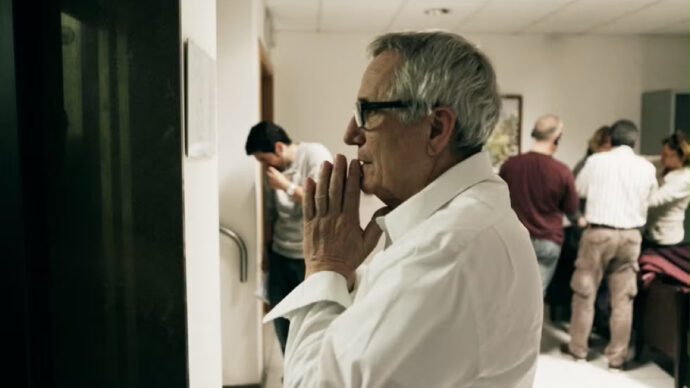 Marco Bellocchio il “ribelle” con la fame del cinema. A Locarno Film Festival incanta il documentario La porta della realtà sul regista di Portobello prodotto da Loft