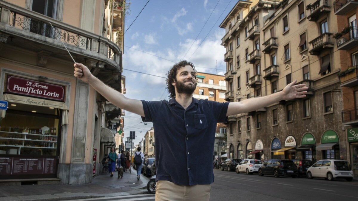 “La classica è più spirituale, ma tutti i generi hanno una funzione sociale. Avvicinare i ragazzi alla musica colta? I giovani vogliono emozioni autentiche, la responsabilità è nostra”