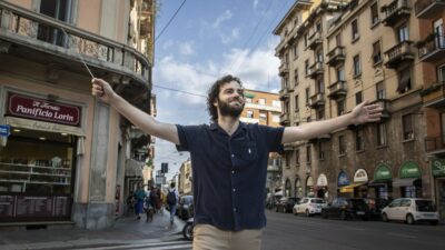 Copertina di “La classica è più spirituale, ma tutti i generi hanno una funzione sociale. Avvicinare i ragazzi alla musica colta? I giovani vogliono emozioni autentiche, la responsabilità è nostra”