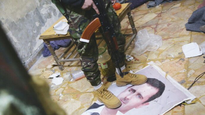 Arresti e torture: pena di morte per Assad&C. Ma lui è in Russia