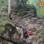 Copertina di Si lancia da una scarpata per salvare un 13enne durante un’escursione, morto capo scout