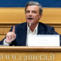 Copertina di La profezia di Calenda: “In autunno Putin attaccherà la Nato. È la sua unica soluzione per sopravvivere alla guerra”
