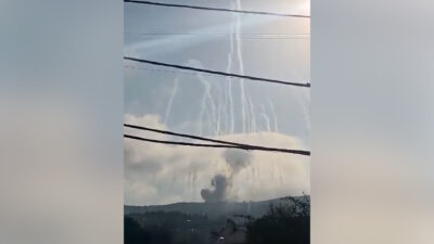 Copertina di Israele riaccende il fronte libanese: bombardamenti nel sud e incendi nelle aree boschive. Usato fosforo bianco sulle alture di Ali Al Taher